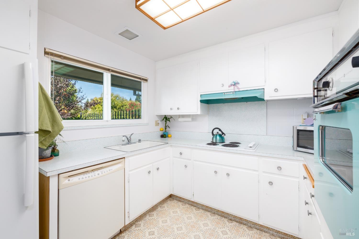 446 Las Casitas Court, Unit D Santa Rosa, CA 95403 - Photo 6 of 12