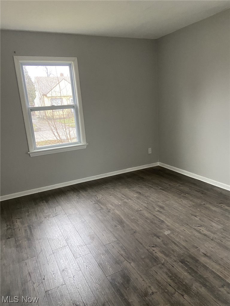 18500 Homeway Road Cleveland, OH 44135 - Photo 15 of 31