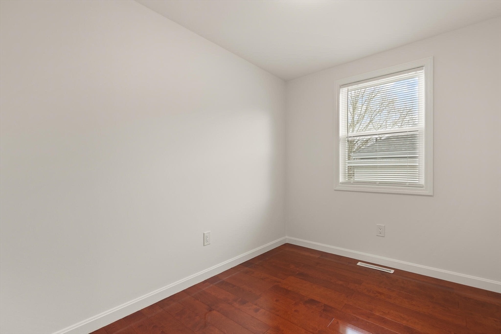 190 Reney Street Fall River, MA 02723 - Photo 12 of 32 Gallery Image 12