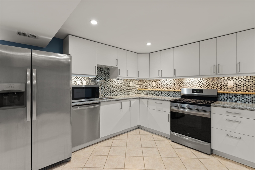 190 Reney Street Fall River, MA 02723 - Photo 19 of 32 Gallery Image 19