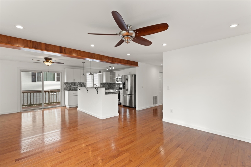 190 Reney Street Fall River, MA 02723 - Photo 4 of 32 Gallery Image 4