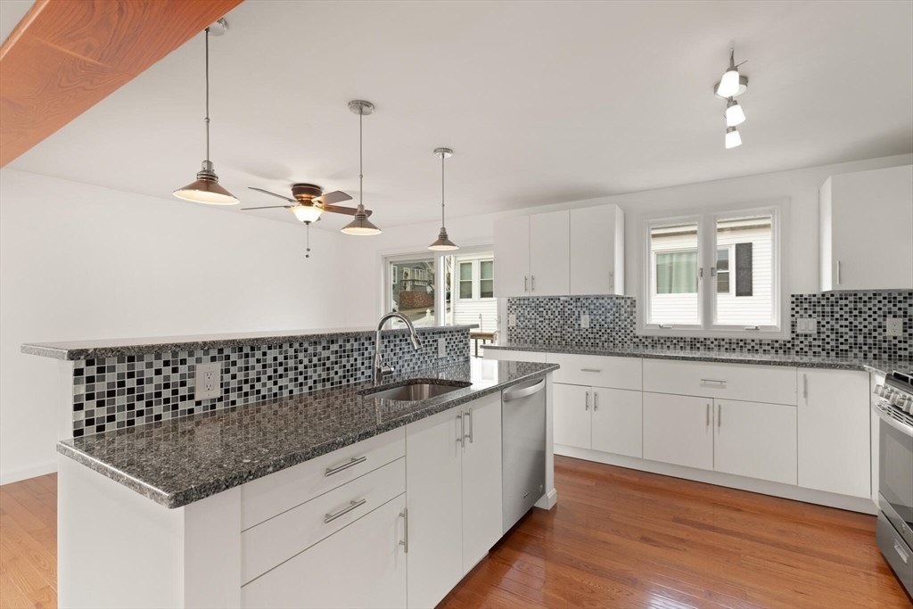 190 Reney Street Fall River, MA 02723 - Photo 7 of 32 Gallery Image 7