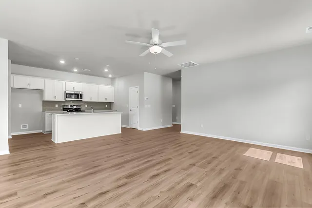 $296,000 | 1001 Carolina Way, Manning, SC 29102