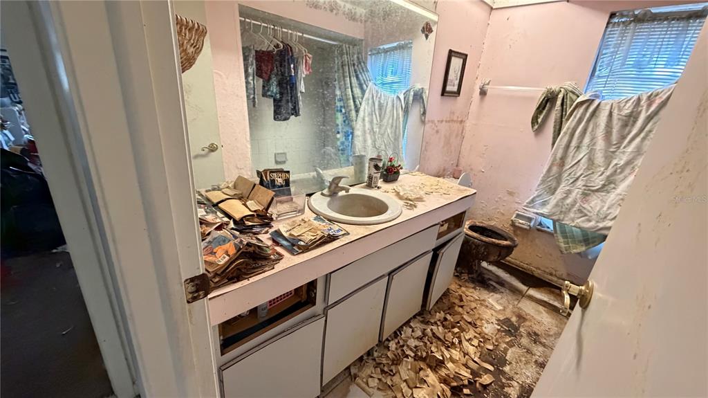 2462 Stephanie Drive Spring Hill, FL 34608 - Photo 15 of 51