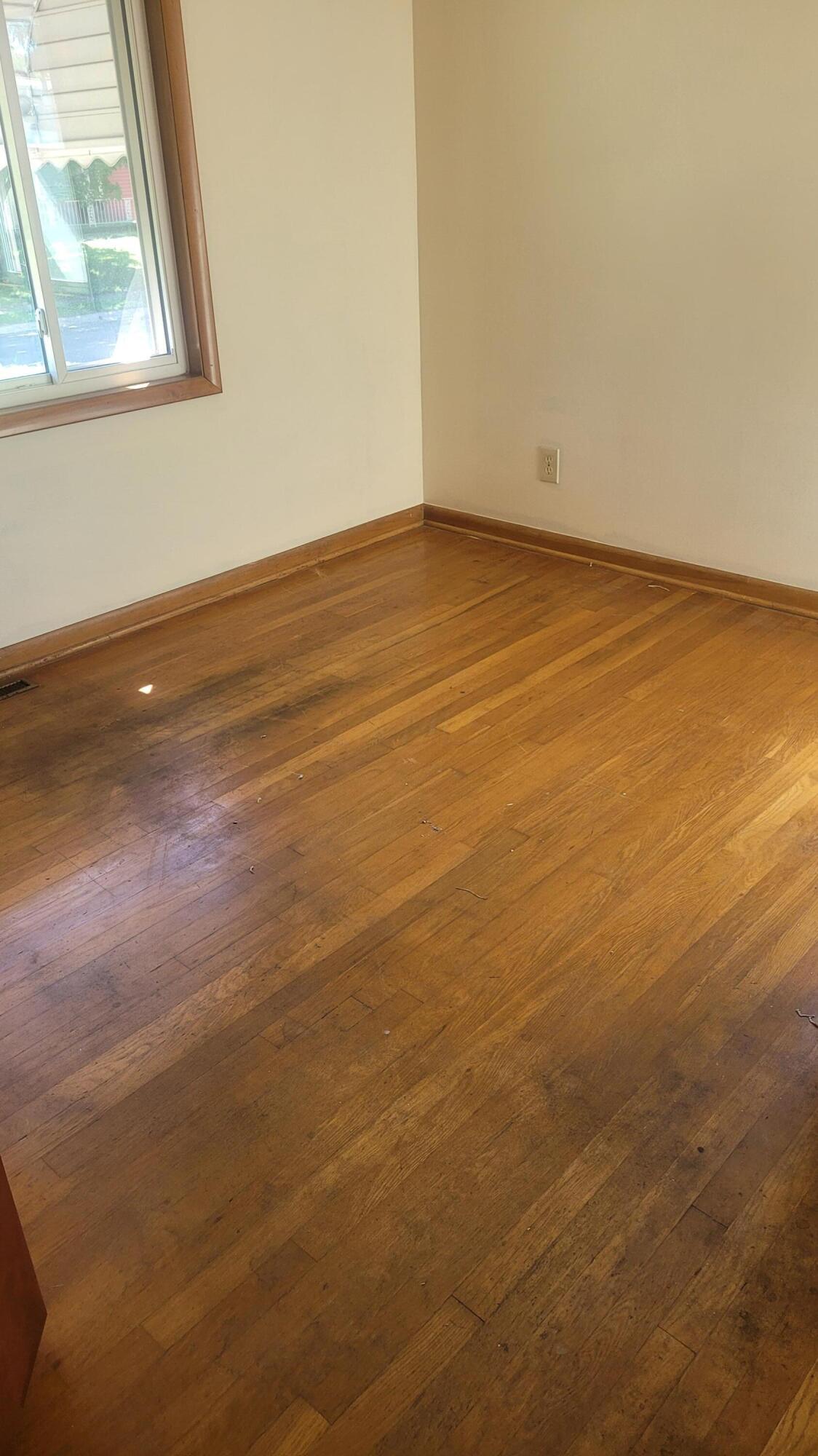 633 Roth Avenue Columbus, OH 43228 - Photo 7 of 11 20230901_120419