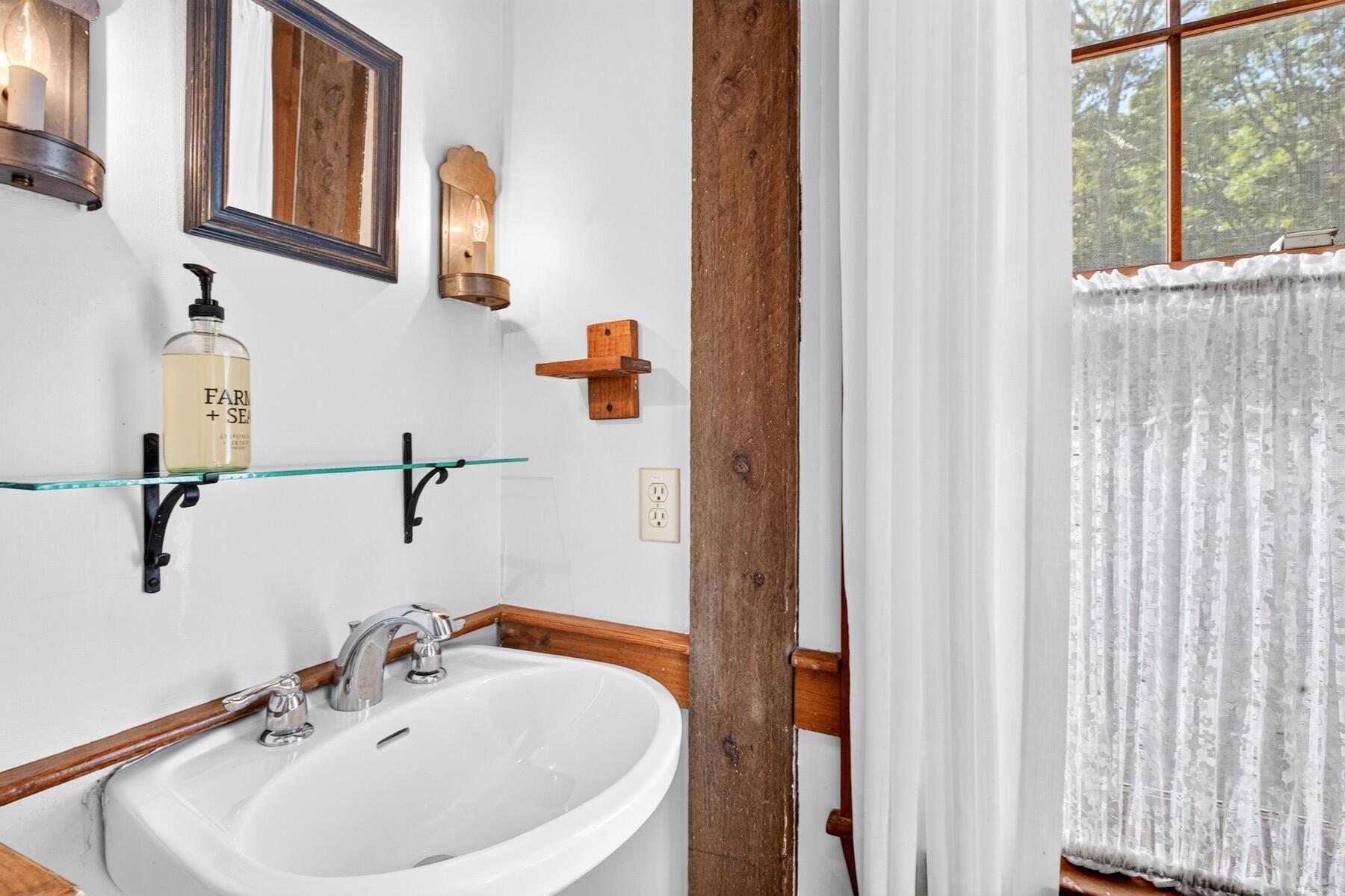 110 Waquoit Road Cotuit, MA 02635 - Photo 52 of 81 _LAC5779