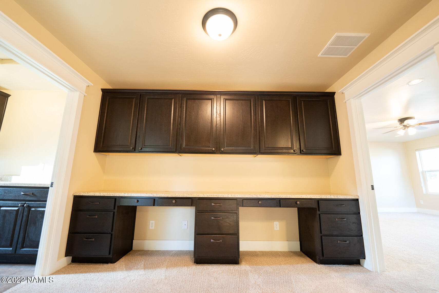 335 West Beryl Road Flagstaff, AZ 86005 - Photo 18 of 46 20220401-WMP00986
