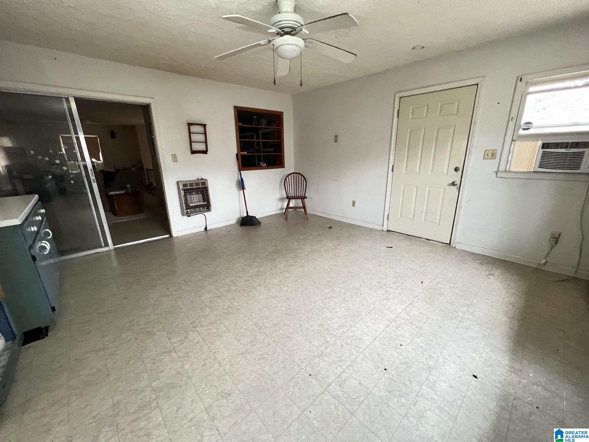 427 Davis Street Talladega, AL 35160 - Photo 14 of 34
