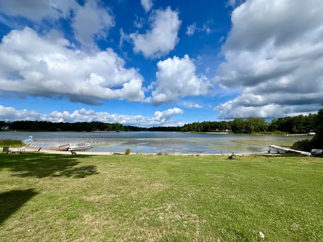 $329,000 | 7832 Highway 10, Branch, MI 49402