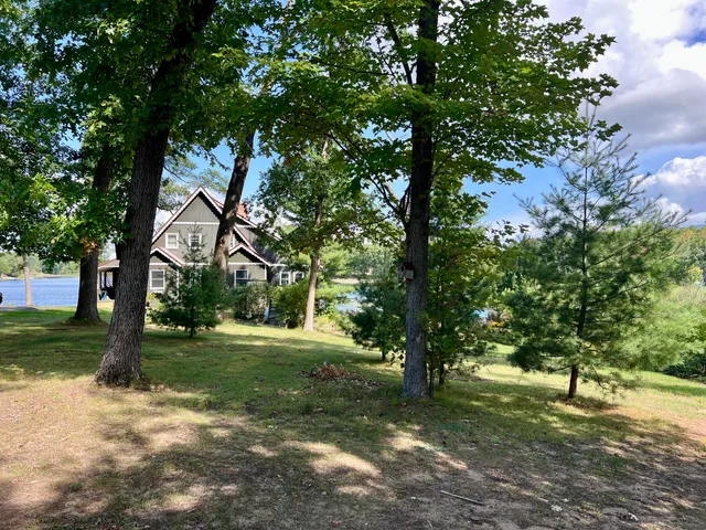 $329,000 | 7832 Highway 10, Branch, MI 49402