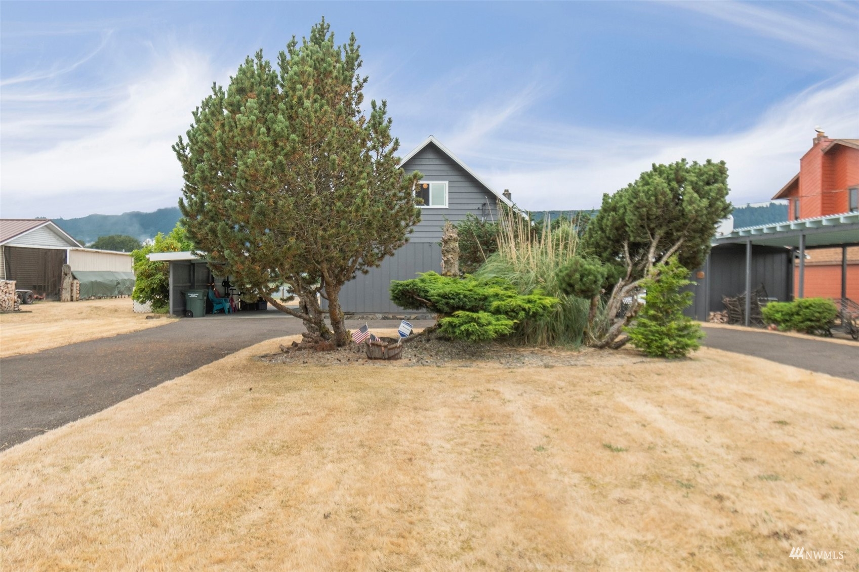 301 West Sunny Sands Road Cathlamet, WA 98612 - Photo 5 of 29 Gallery Image 5