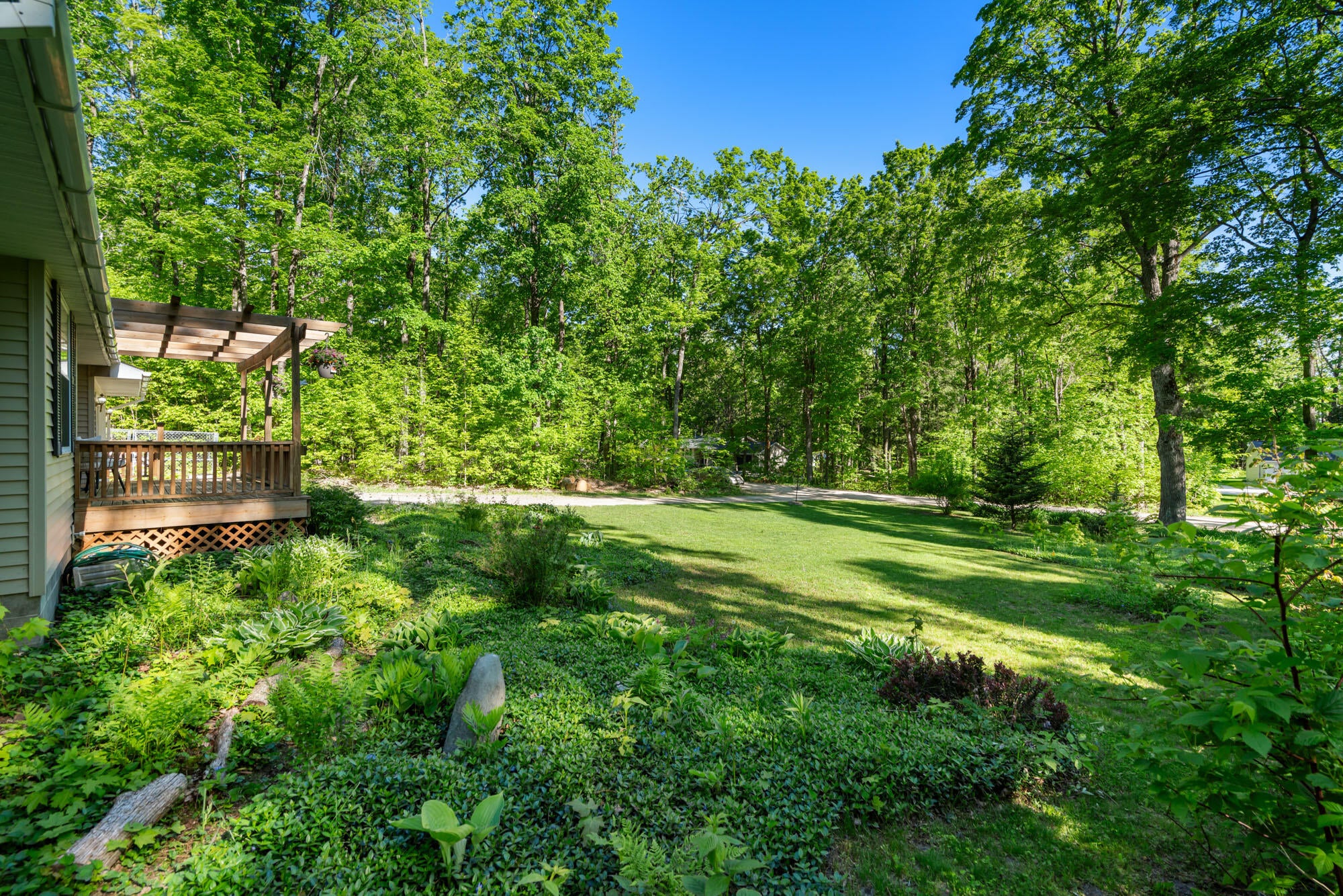 9707 Rogers Road Alanson, MI 49706 - Photo 6 of 47 Gallery Image 6