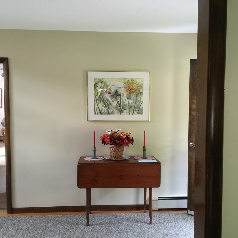 45 Gregory Road Princeton, MA 01541 - Photo 11 of 30 a living room with furniture