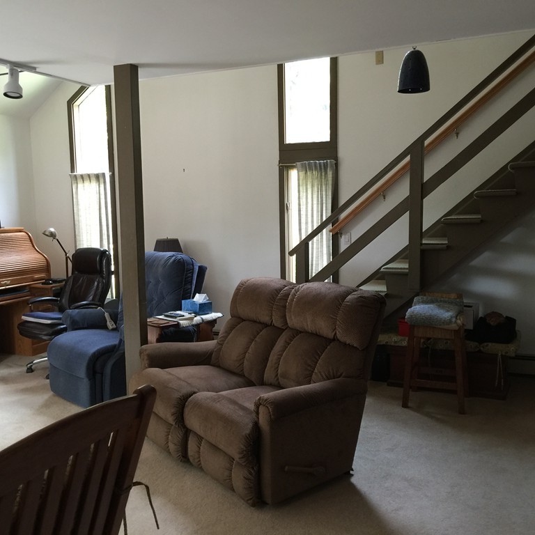 45 Gregory Road Princeton, MA 01541 - Photo 18 of 30 a living room with furniture