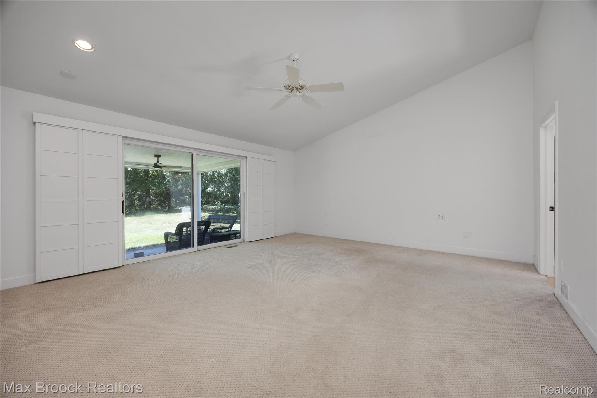 3797 South Darlington Road Bloomfield Hills, MI 48301 - Photo 26 of 63 Primary bedroom