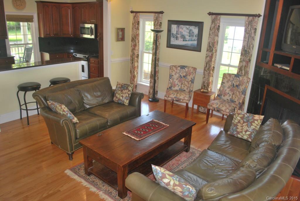 326 Ragos Lane, Unit 16 Charleston, SC 29412 - Photo 11 of 23 Gallery Image 11