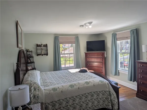 $334,900 | 116 Grasmere Road, Lockport Town, NY 14094