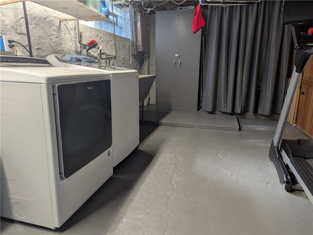 116 Grasmere Road Lockport Town, NY 14094 - Photo 24 of 39