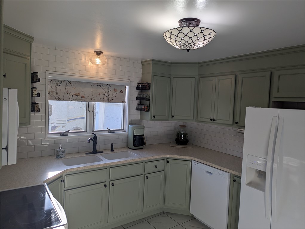 116 Grasmere Road Lockport Town, NY 14094 - Photo 37 of 39