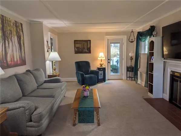 $334,900 | 116 Grasmere Road, Lockport Town, NY 14094
