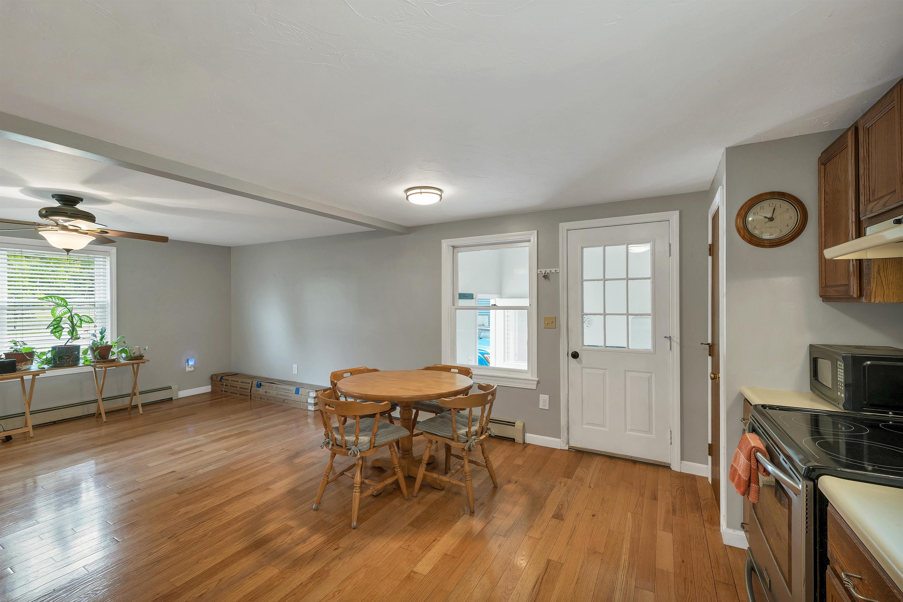 21 Spruce Street Laconia, NH 03246 - Photo 10 of 51