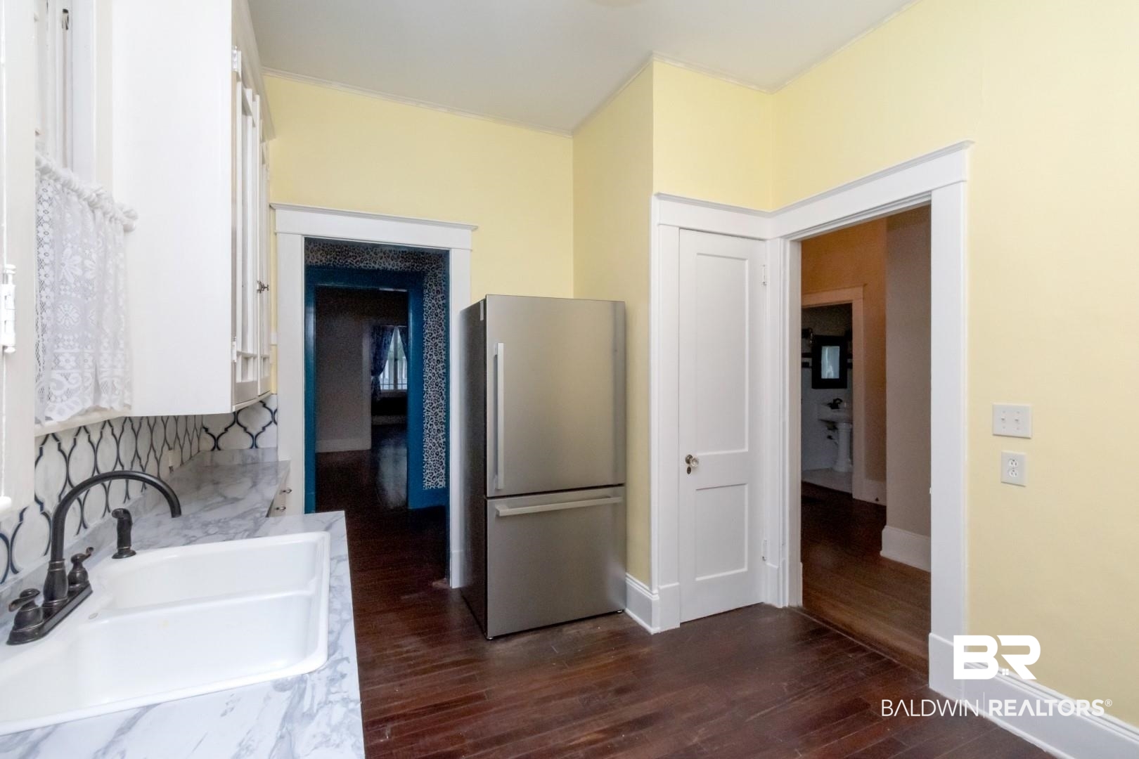 466 Michigan Avenue Mobile, AL 36604 - Photo 7 of 38 Kitchen
