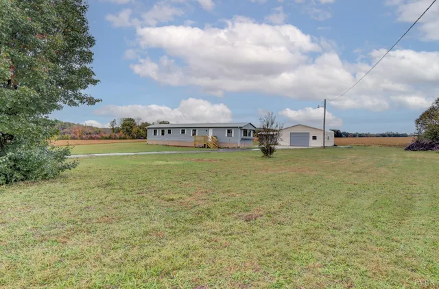 $162,000 | 195 Dews Road, Hurt, VA 24563