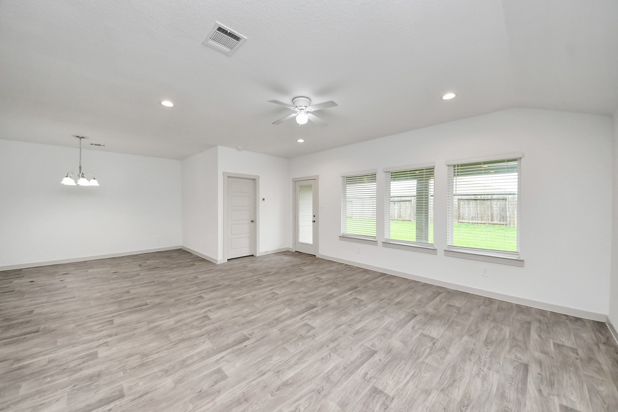7803 Golden Rubia Lane Rosharon, TX 77583 - Photo 29 of 45 Gallery Image 29