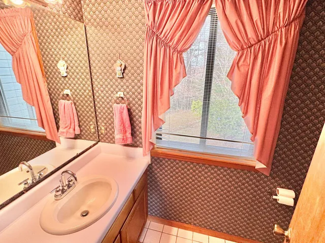 $649,500 | 9245 Patterson Drive, Bent Mountain, VA 24059