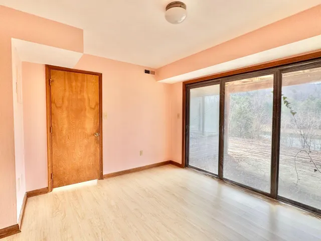 $649,500 | 9245 Patterson Drive, Bent Mountain, VA 24059