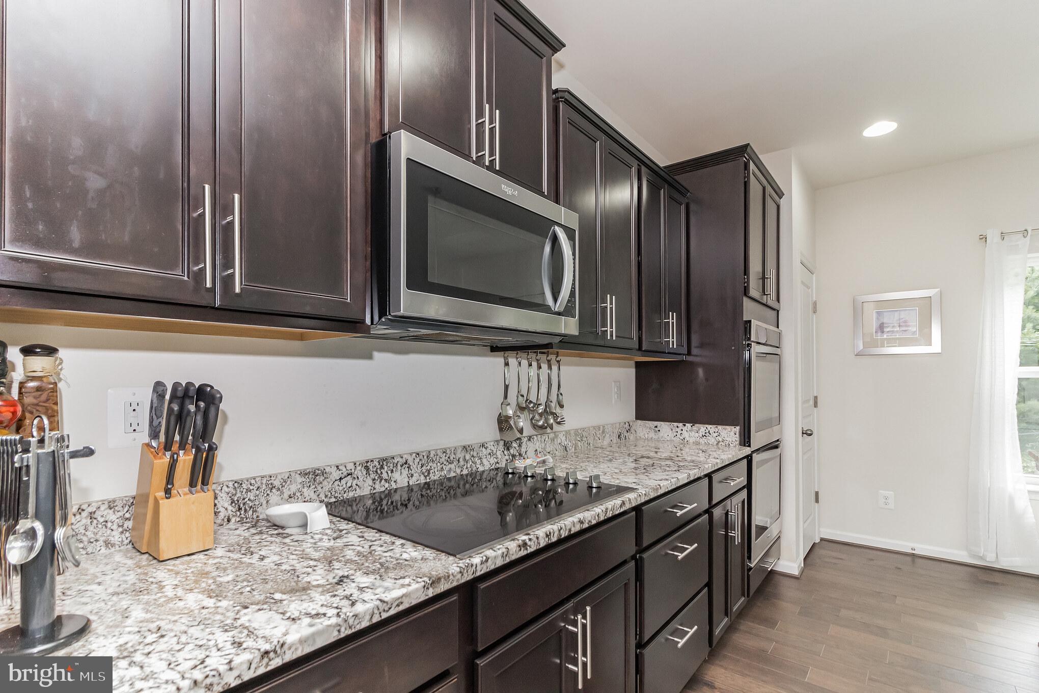 1925 Rushley Road Parkville, MD 21234 - Photo 14 of 40 Cook top off the kitchen
