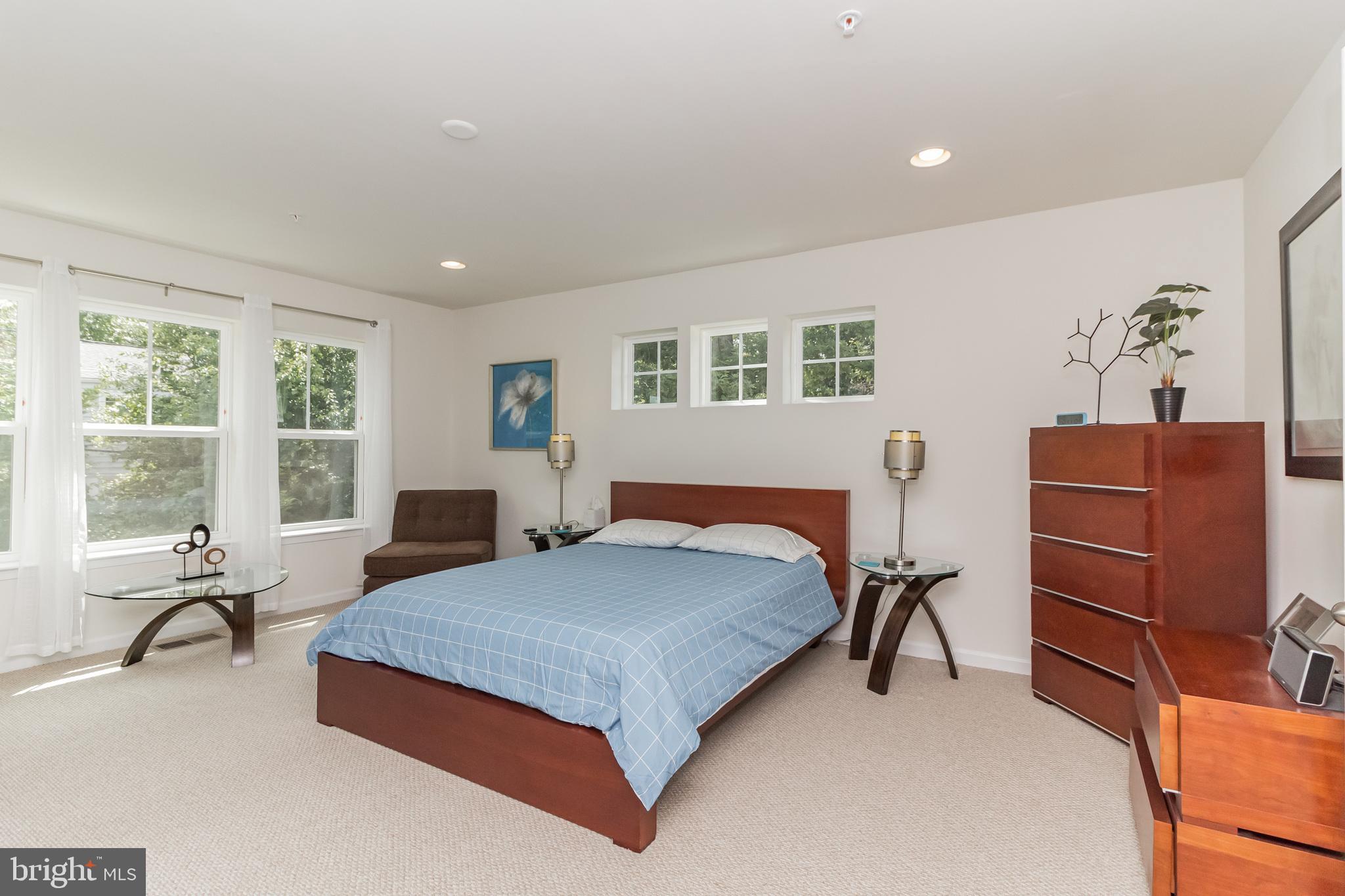 1925 Rushley Road Parkville, MD 21234 - Photo 24 of 40 Bright master bedroom