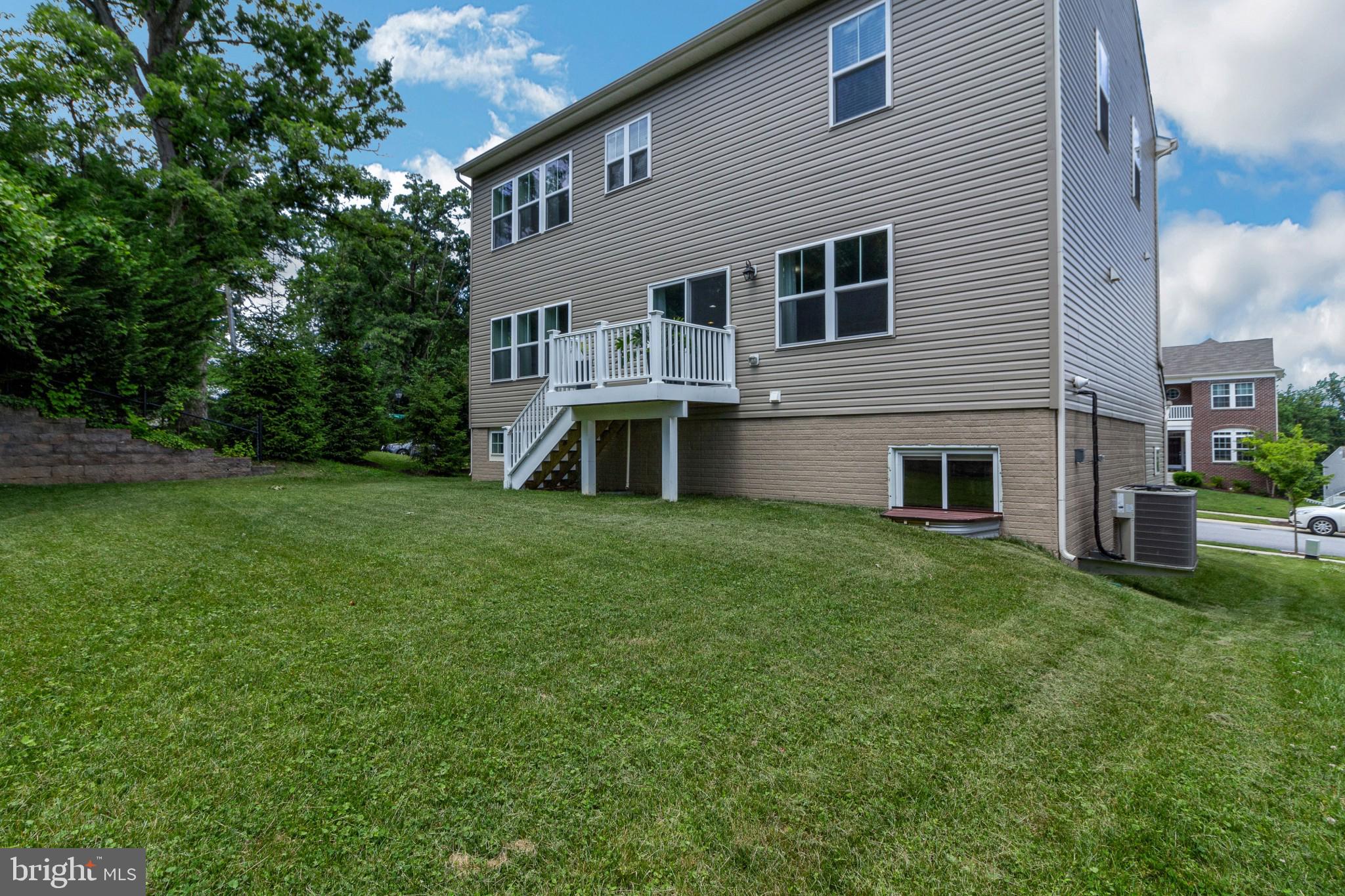 1925 Rushley Road Parkville, MD 21234 - Photo 34 of 40 Deck and a nice backyard