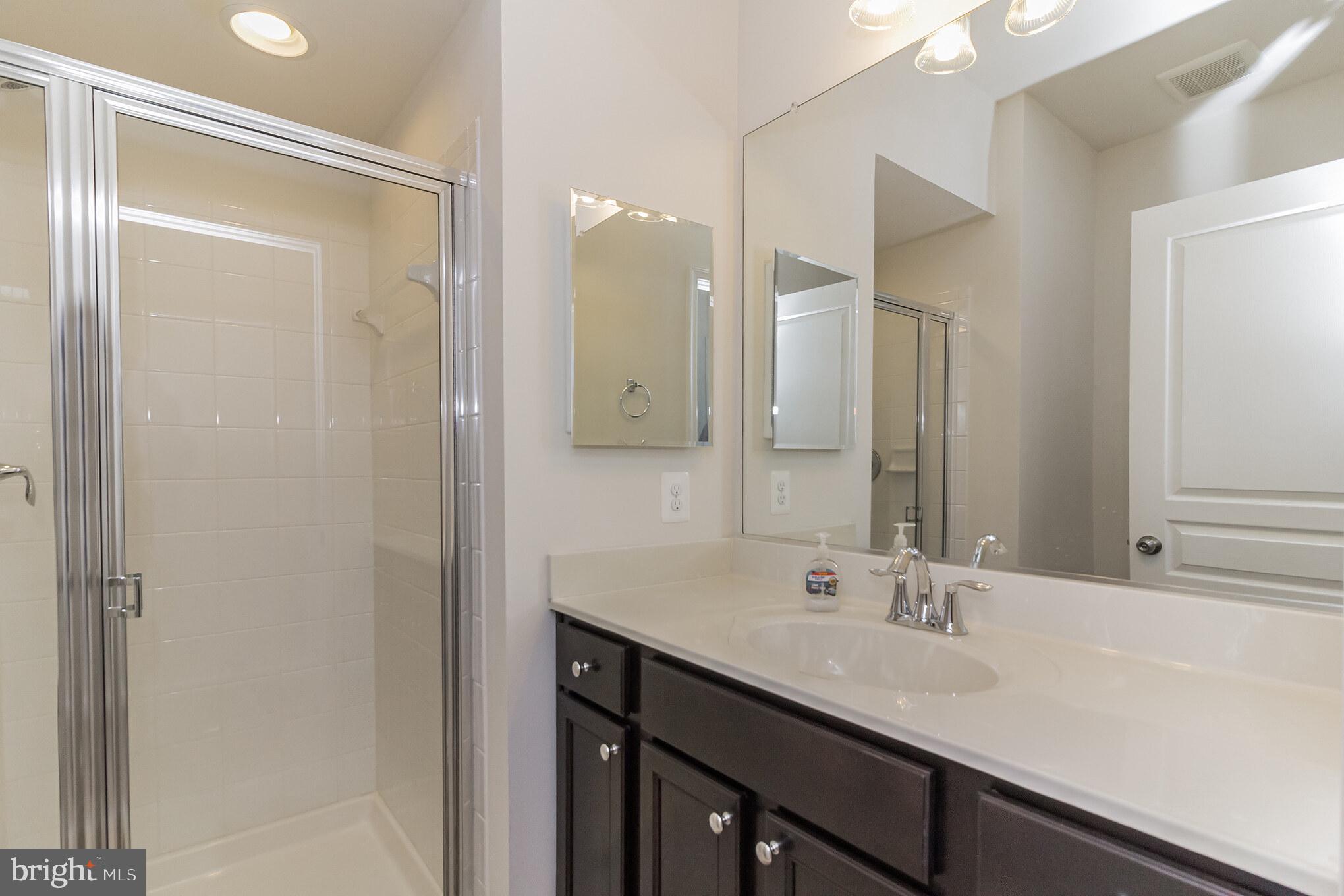 1925 Rushley Road Parkville, MD 21234 - Photo 7 of 40 Full bathroom in the basement