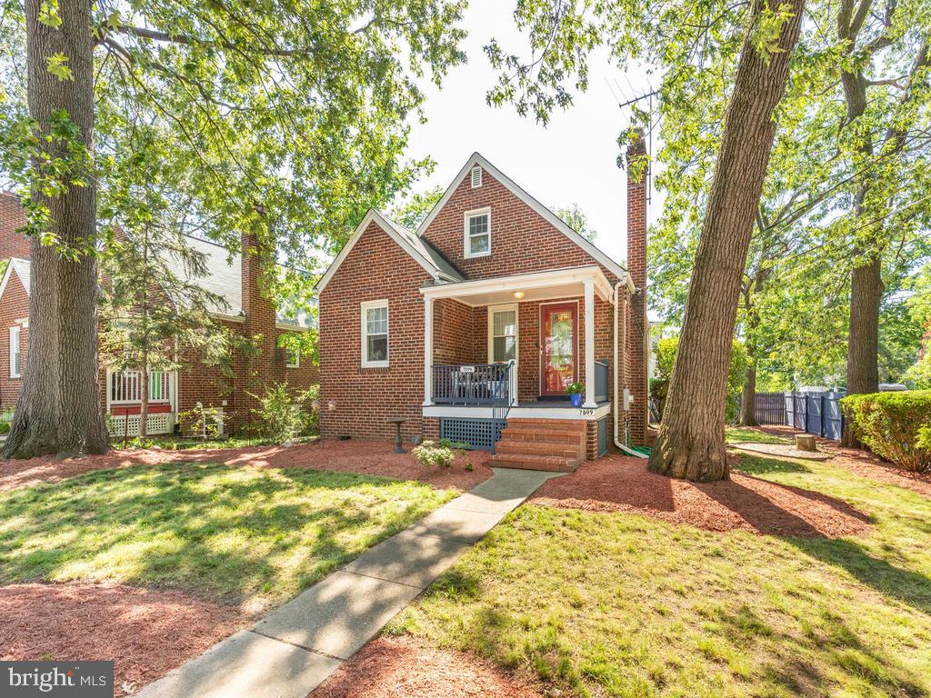 7899 Chicago Avenue Silver Spring, MD 20910 - Photo 2 of 49 Gallery Image 2