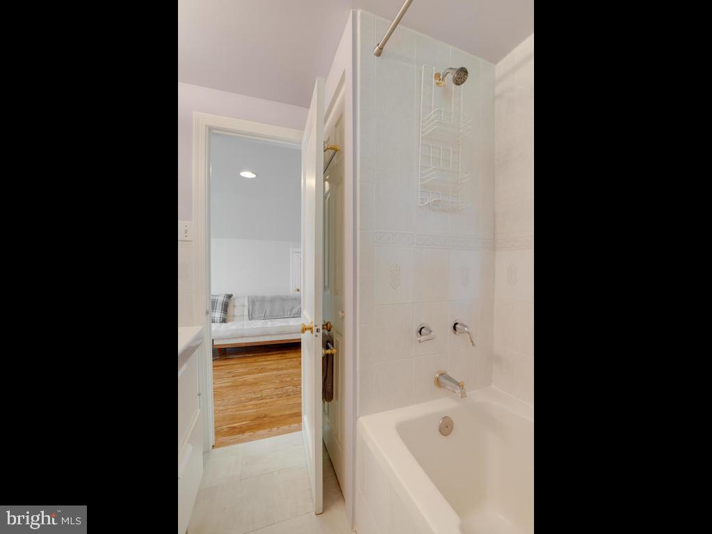7899 Chicago Avenue Silver Spring, MD 20910 - Photo 36 of 49 Gallery Image 36