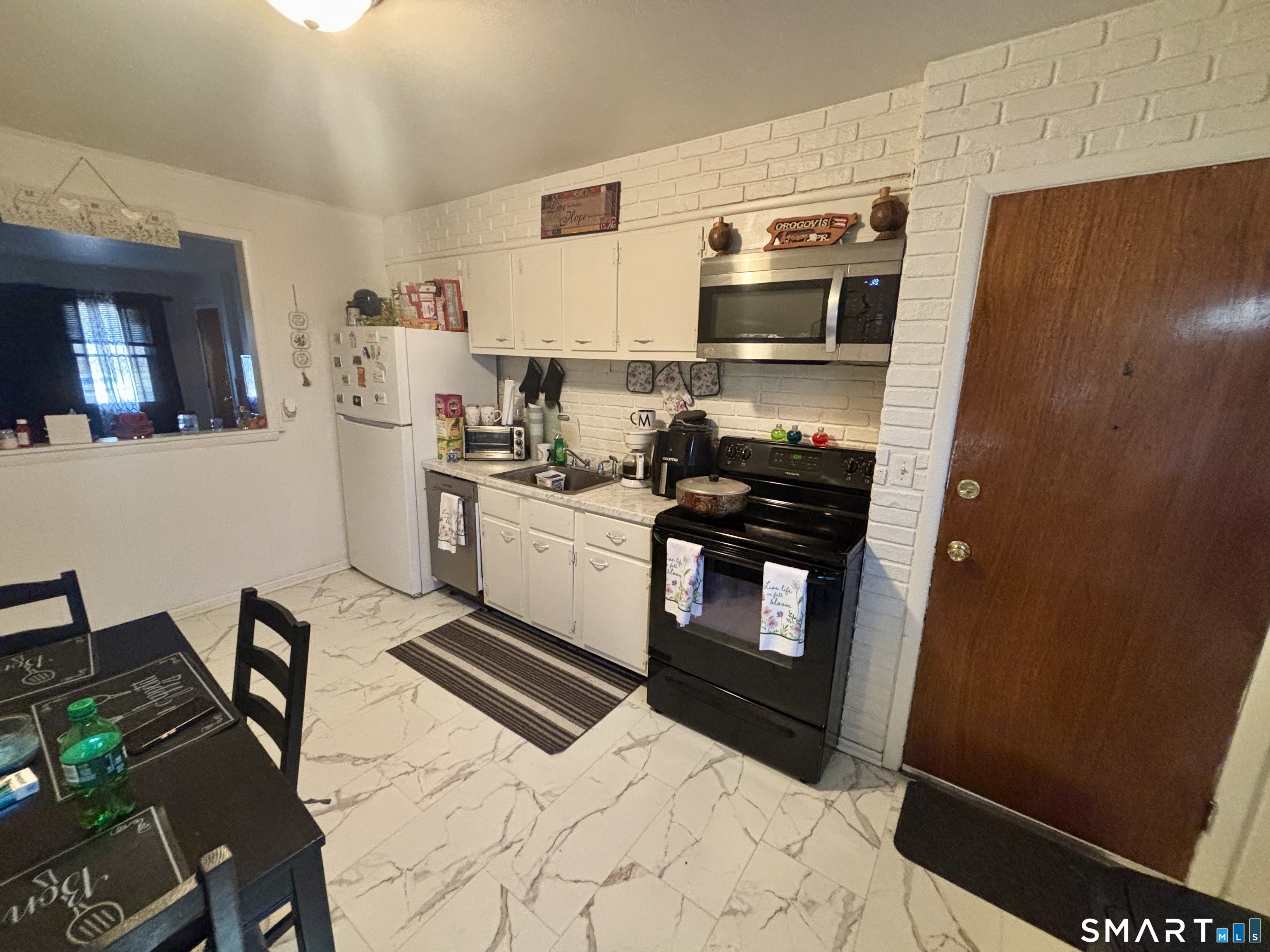 69 Oak Ridge Drive, Unit 51 New Haven, CT 06513 - Photo 4 of 20