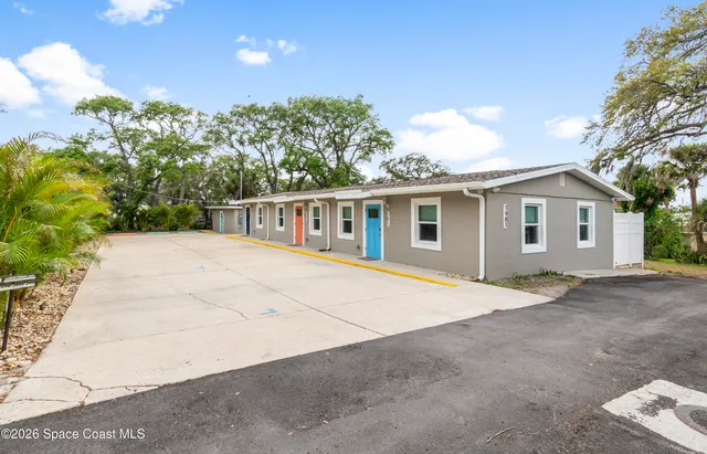 $2,700 | 1981 Guava Avenue, Unit 101, Melbourne, FL 32935