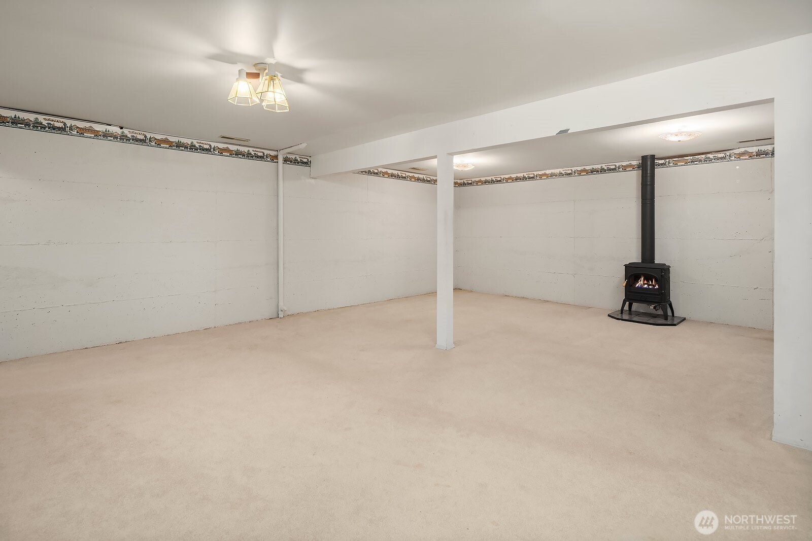 19510 Southeast May Valley Road Issaquah, WA 98027 - Photo 26 of 33 Gallery Image 26