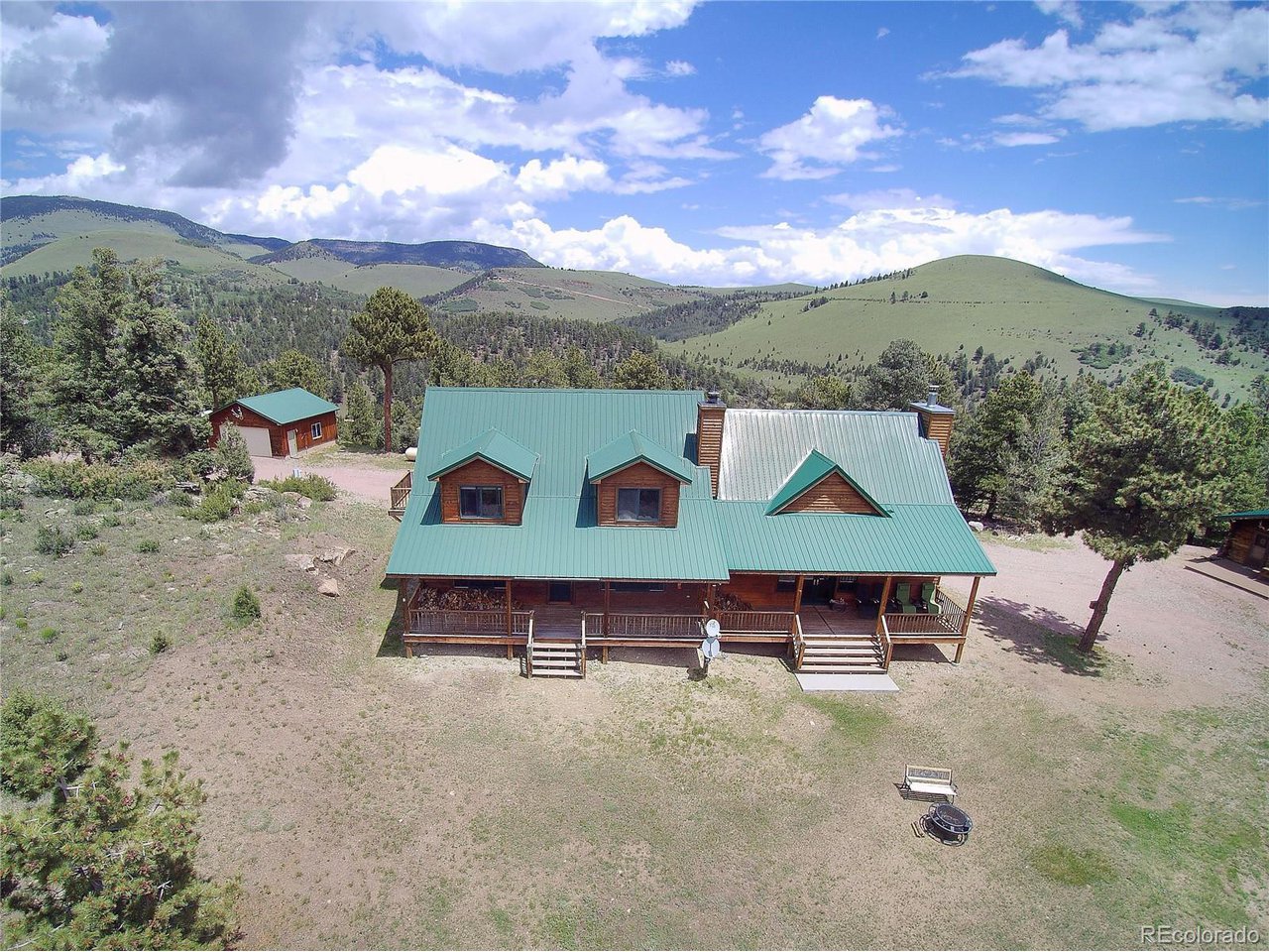 1251 Antelope Trail Cotopaxi, CO 81223 - Photo 4 of 38 a bench sitting in the middle of a city