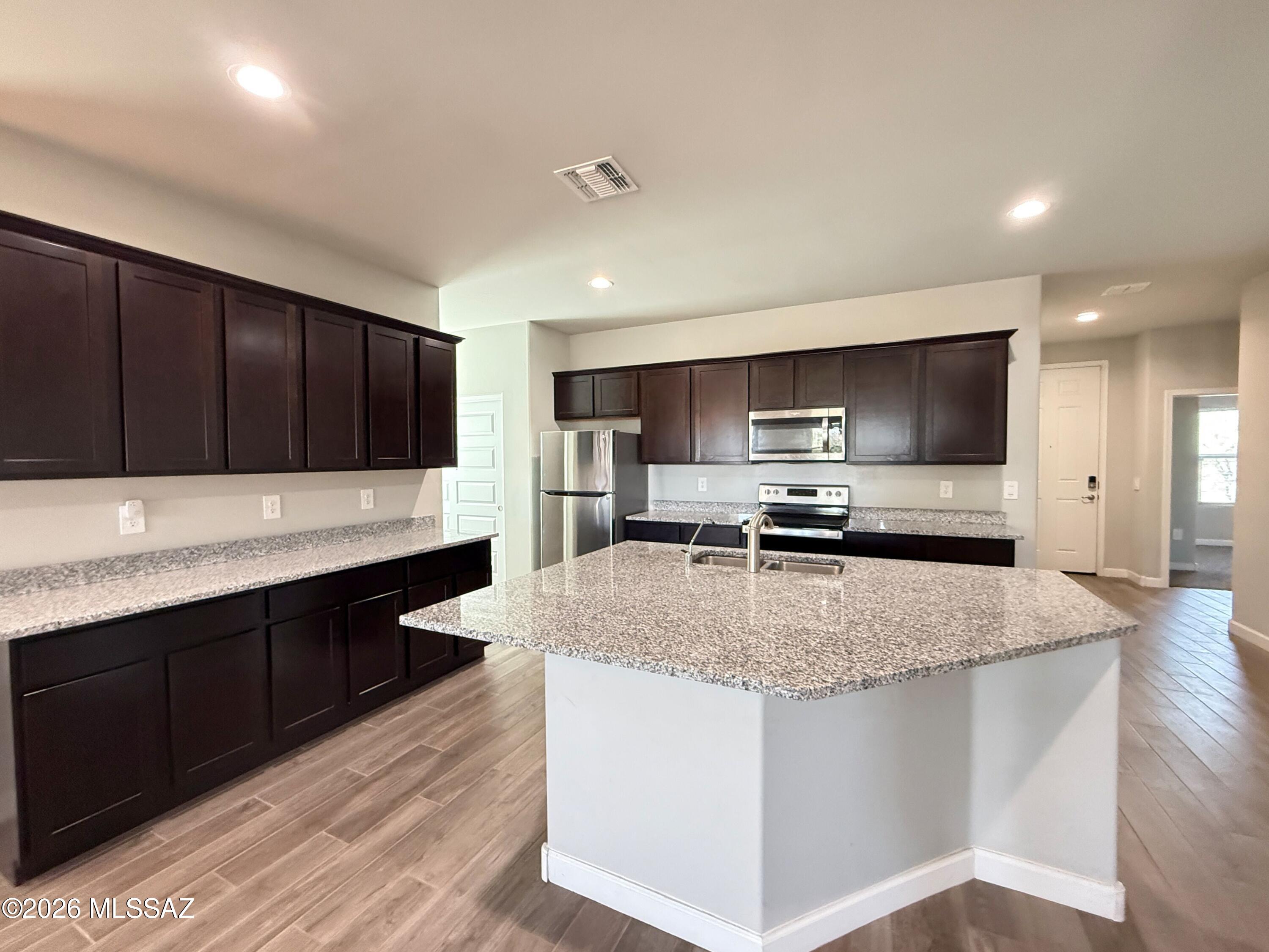 17002 West Starr Road Marana, AZ 85653 - Photo 7 of 23 17002 (7)