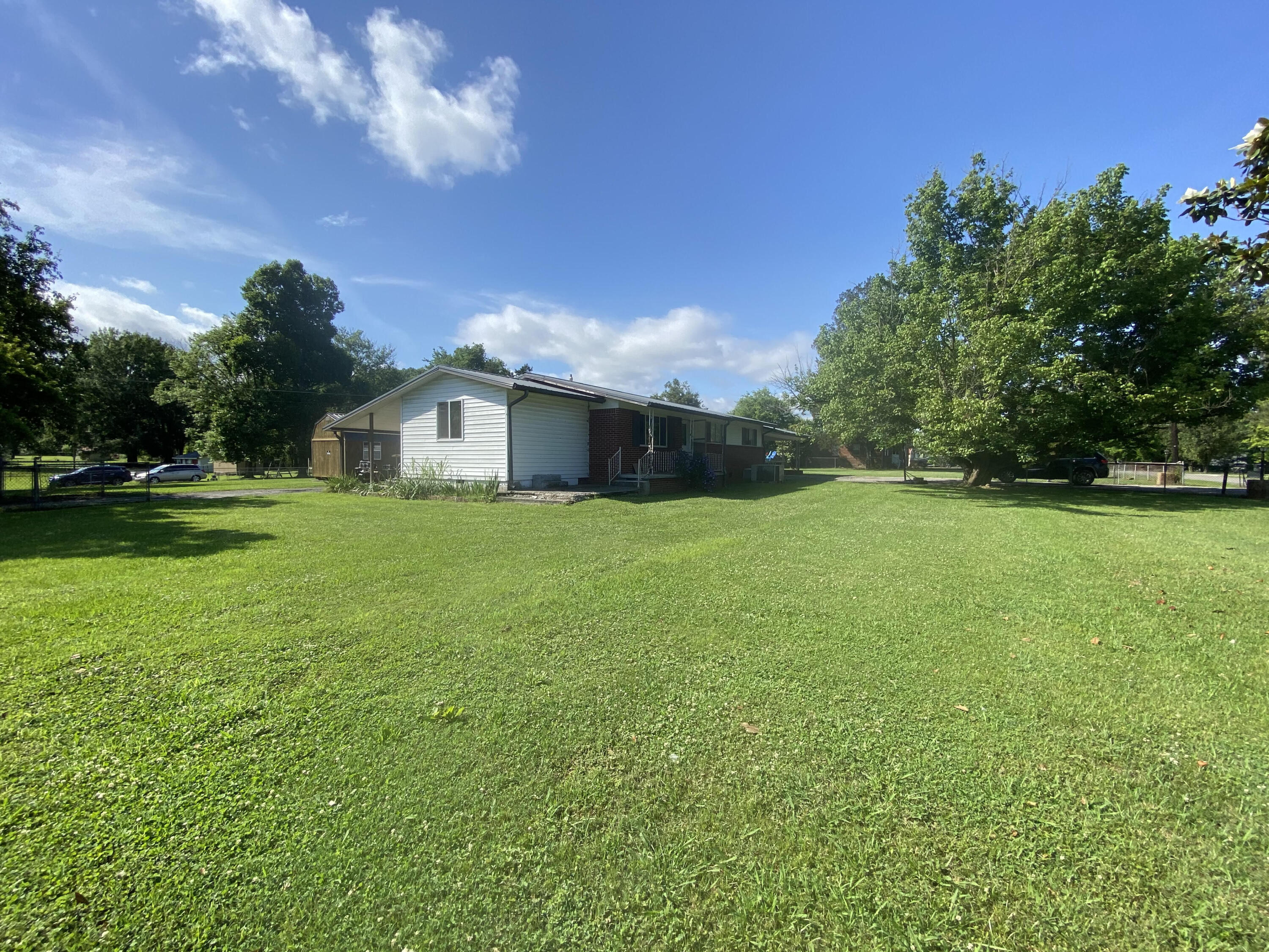 1110 Hancock Road Jasper, TN 37347 - Photo 5 of 9 Side of home