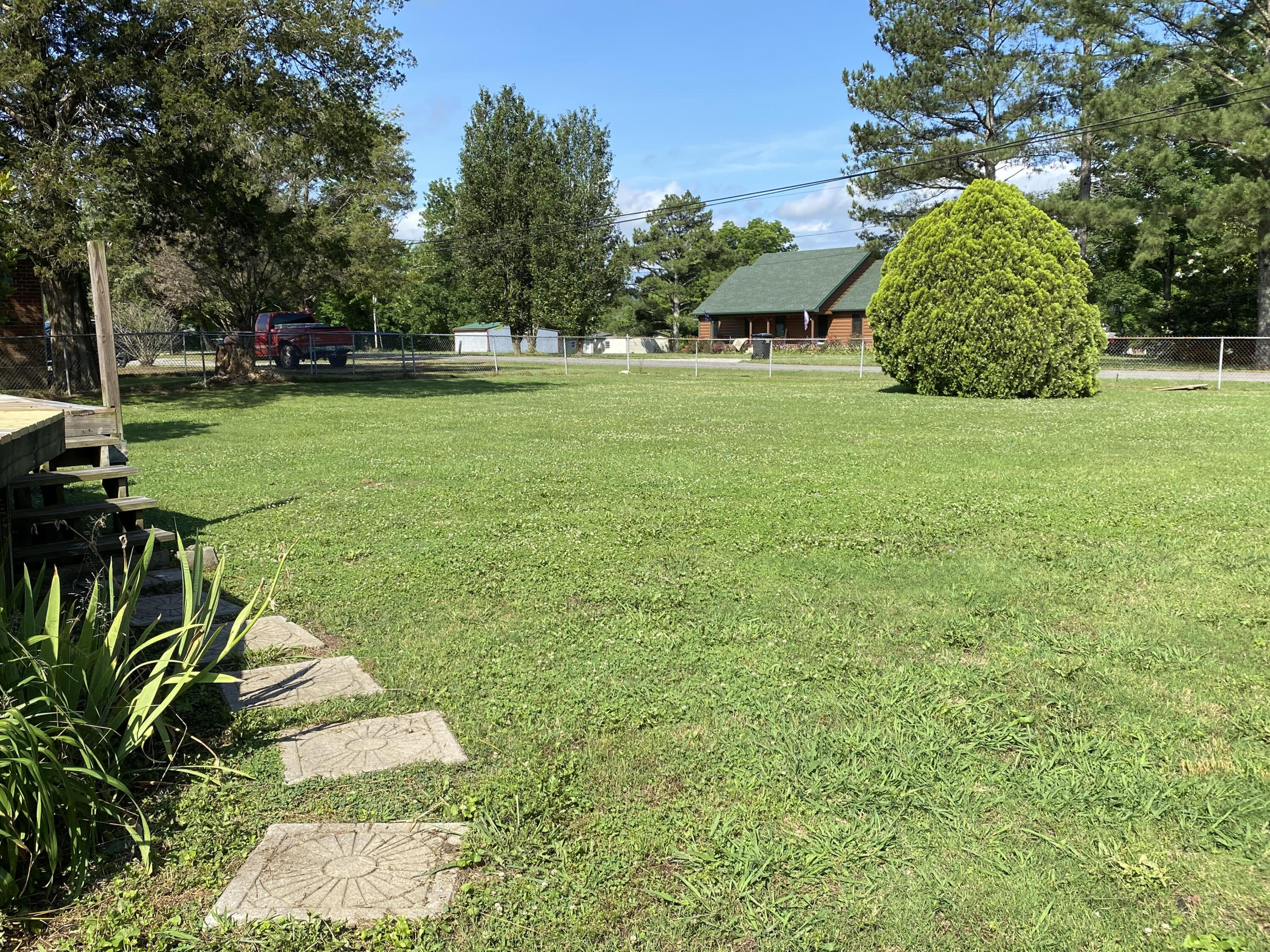 1110 Hancock Road Jasper, TN 37347 - Photo 6 of 9 Side yard