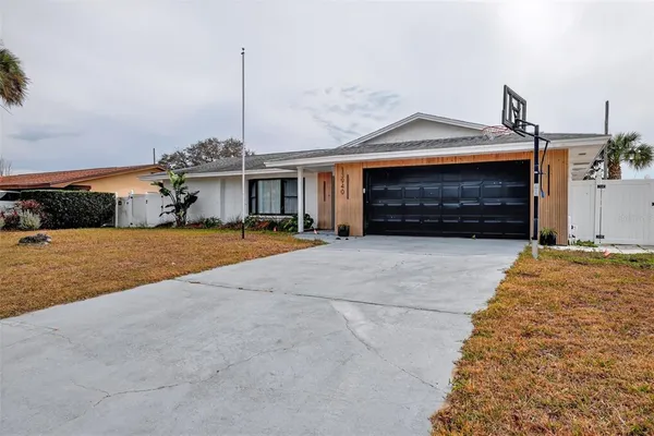 $3,490 | 13940 Antigua Drive, Seminole, FL 33776