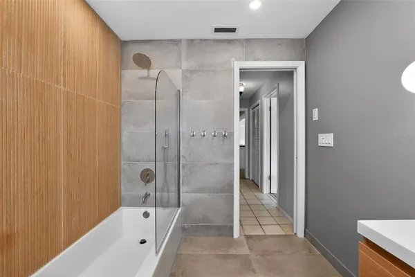 $3,490 | 13940 Antigua Drive, Seminole, FL 33776