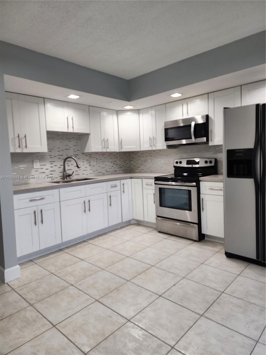 8760 Southwest 133rd Avenue Rd Unit 112  