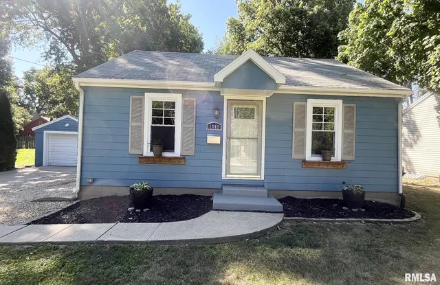 $170,000 | 1845 Cedar Street, Jacksonville, IL 62650