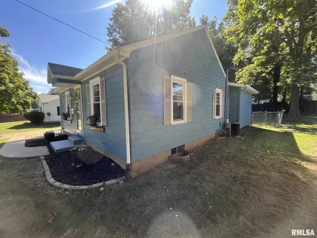 $170,000 | 1845 Cedar Street, Jacksonville, IL 62650