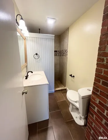 $170,000 | 1845 Cedar Street, Jacksonville, IL 62650