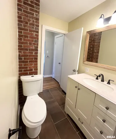 $170,000 | 1845 Cedar Street, Jacksonville, IL 62650